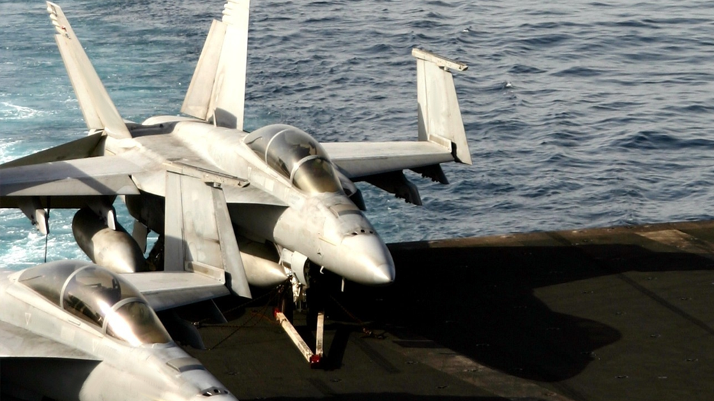 [image] military aircraft
